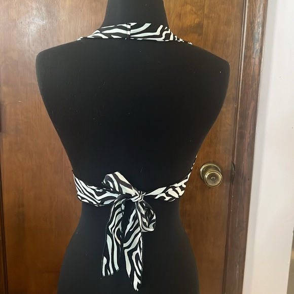 Halter top - Picture 3 of 5